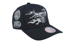 NBA Beautiful Chaos Pro Snapback Cap "Chicago Bulls - Black" HP9553 CBUBLCK