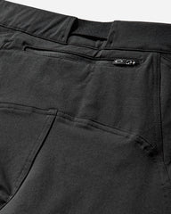 Men's Latitude Veil 3/4 Shorts Pitch Black