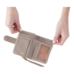 Fern Bifold