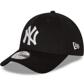 New Era 9FORTY Strapback New York Yankees - Black / White