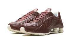 Nike Shox R4 WMNS "Dark Pony" IM6690 220