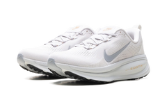 Vomero 18 WMNS "Vast Grey Summit White" HM6804 007