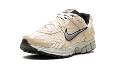 Zoom Vomero 5 WMNS"Pearl White" FN6742 200